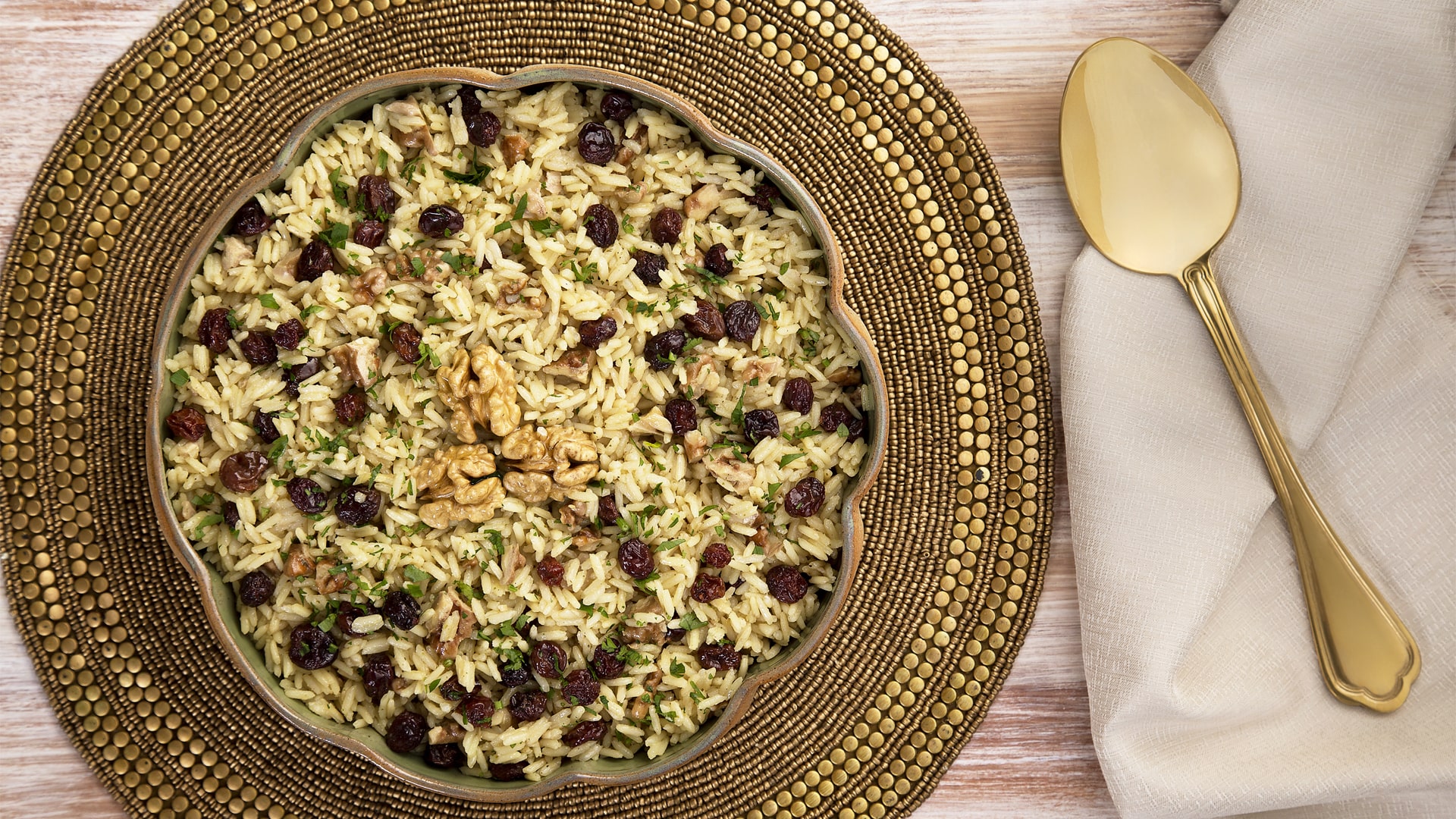 Arroz com espumante e nozes