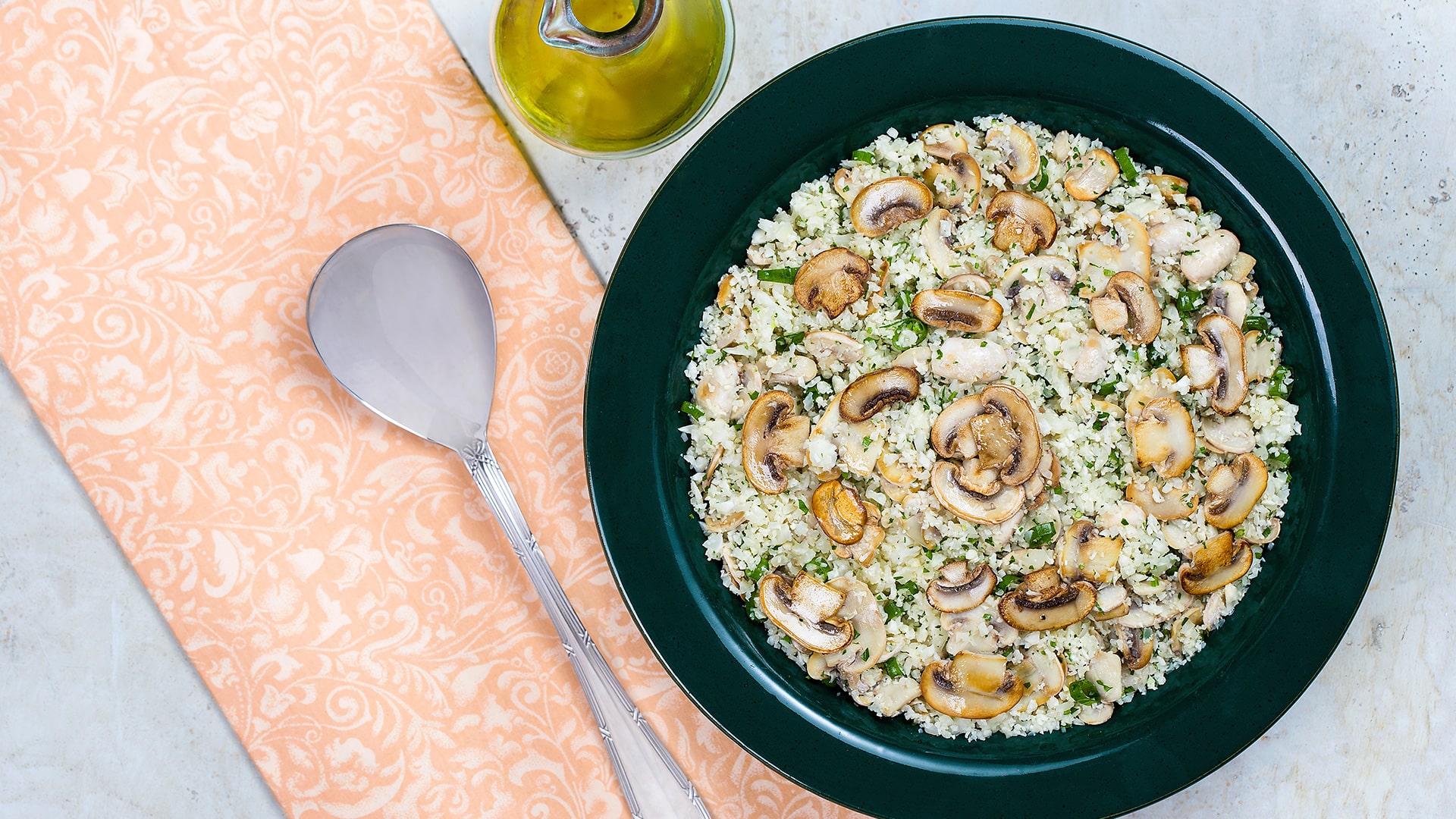 Arroz de couve-flor com cogumelo