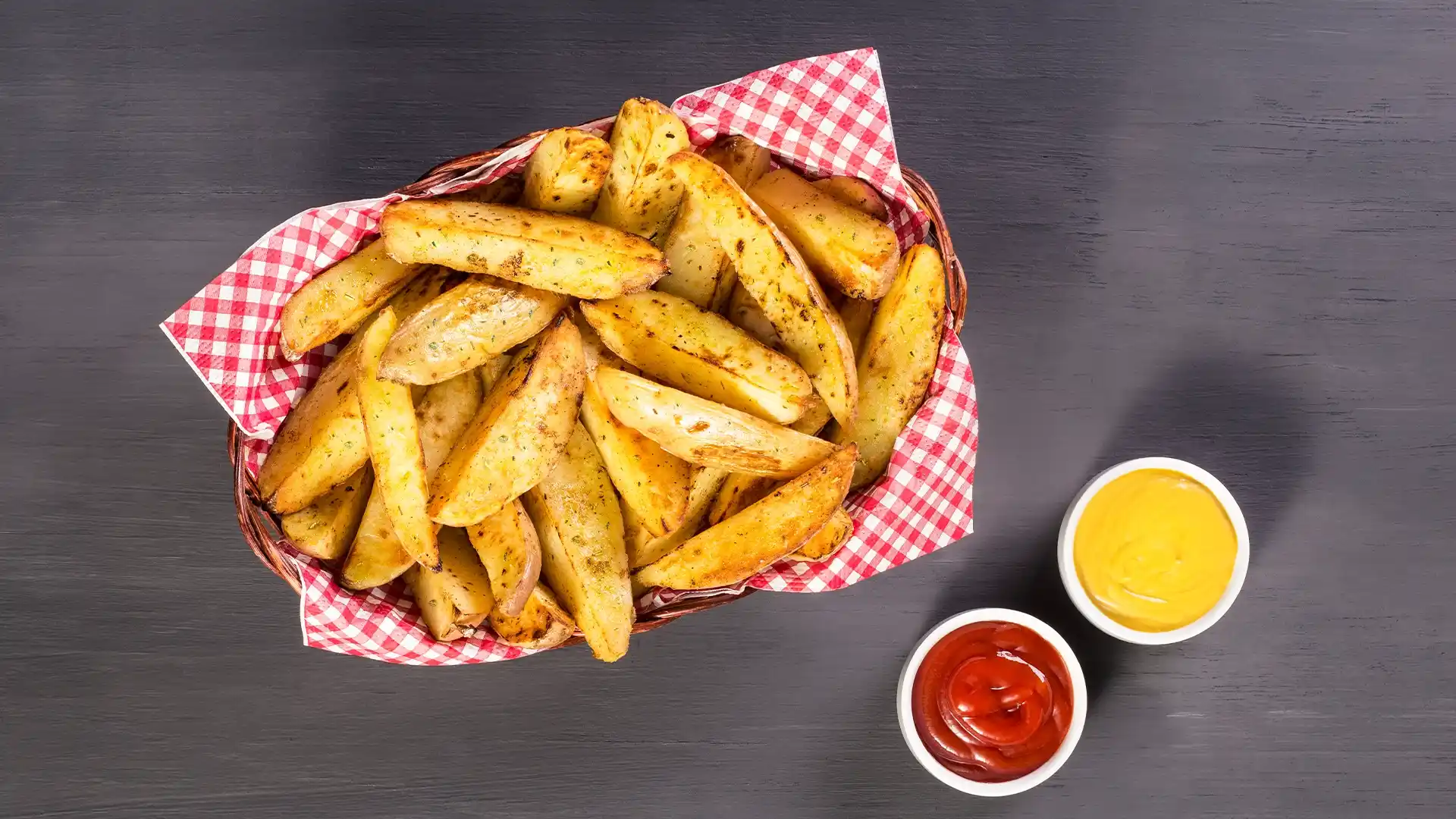 Batata rústica frita