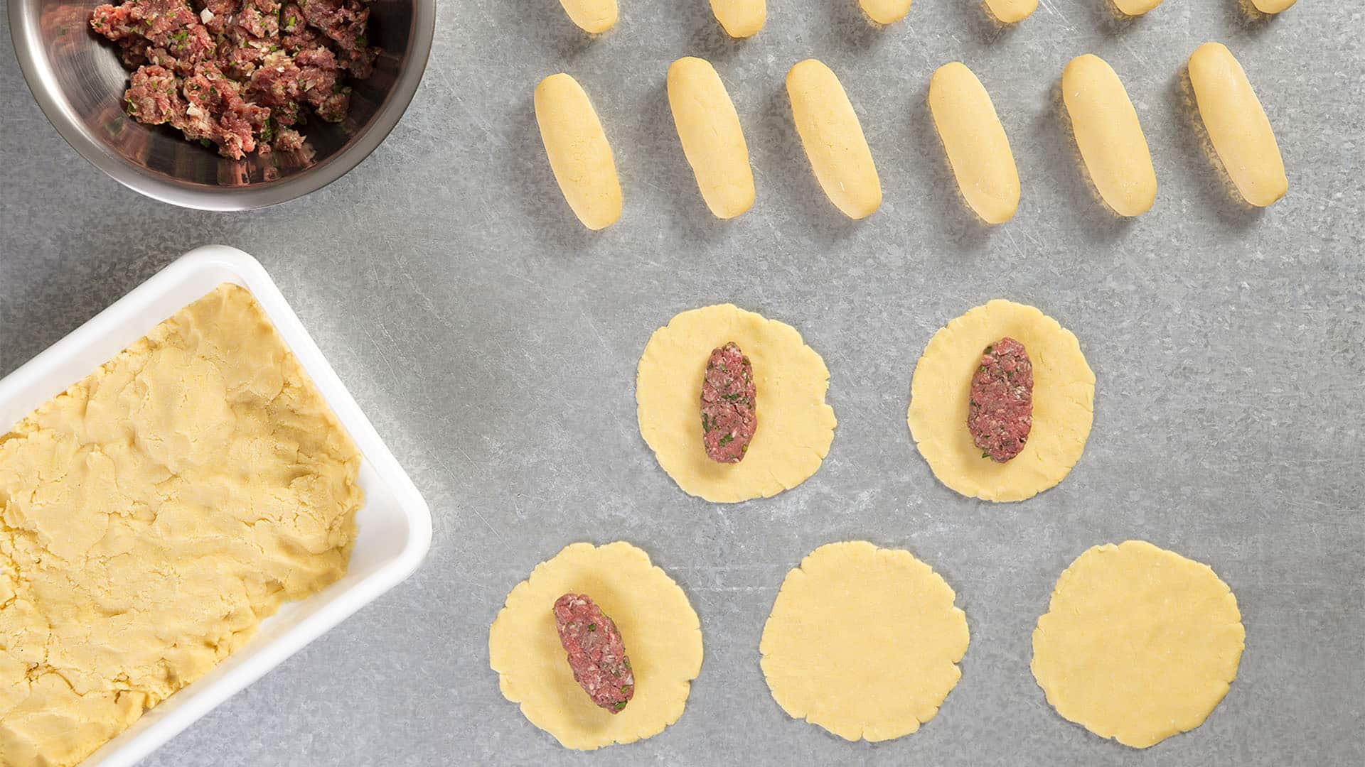 Bolinho caipira de carne