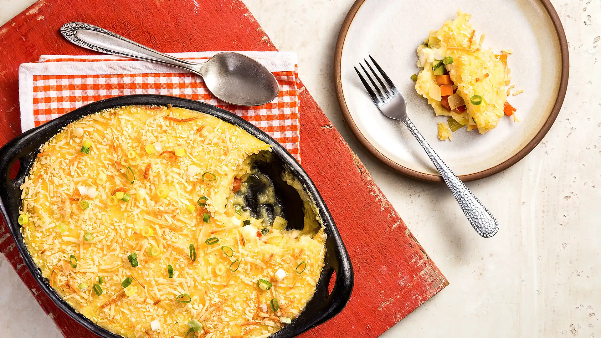Escondidinho de legumes e queijo branco