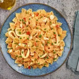 Farfalle com Bechamel e Mix do Mar 7 farfalle com bechamel e mix do mar 1920x1080 05 07 2024 vetp5