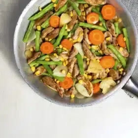 frango com legumes 1920x1080 09 11 2023 dttgu
