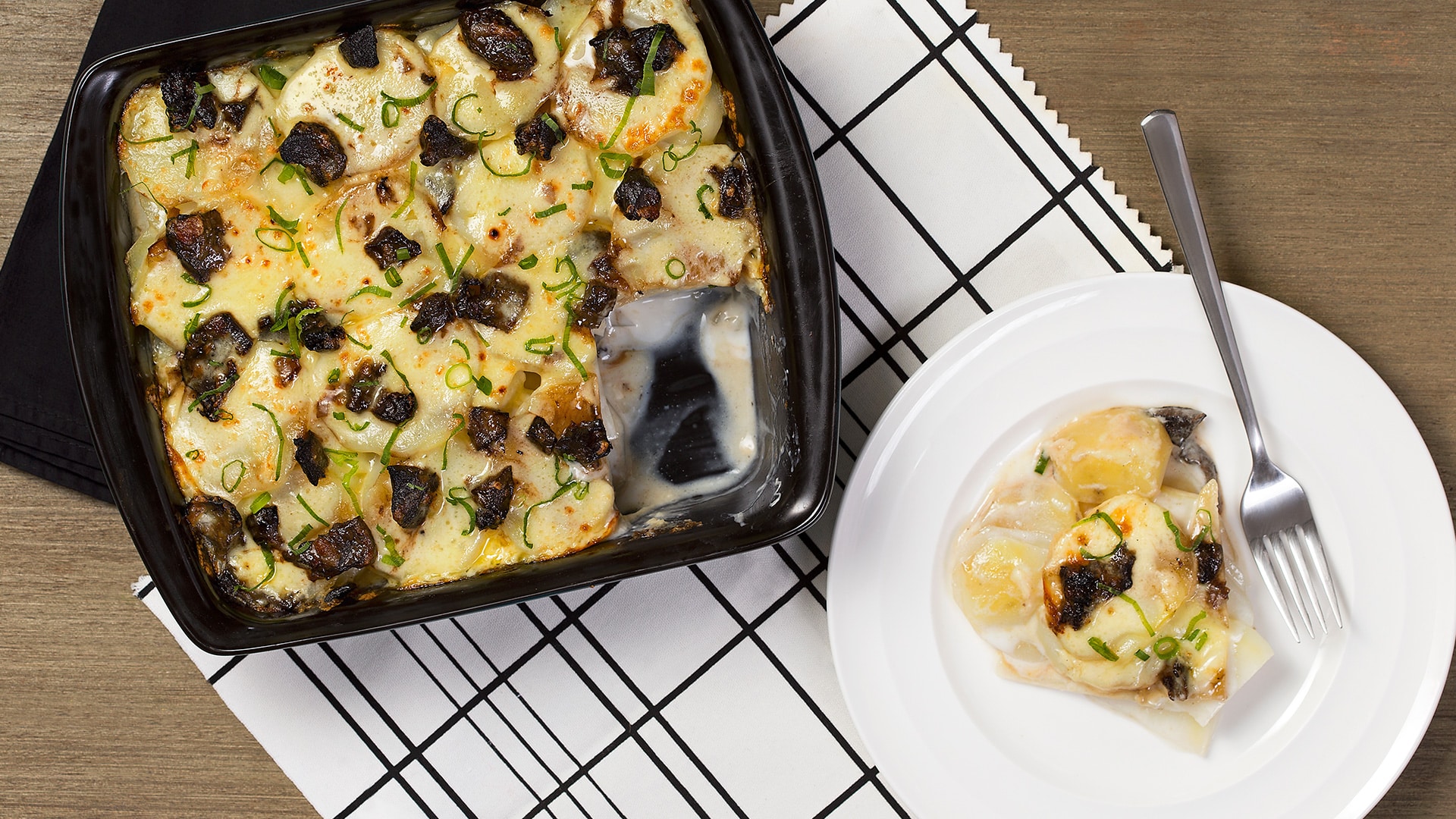 Gratinado de batata com funghi