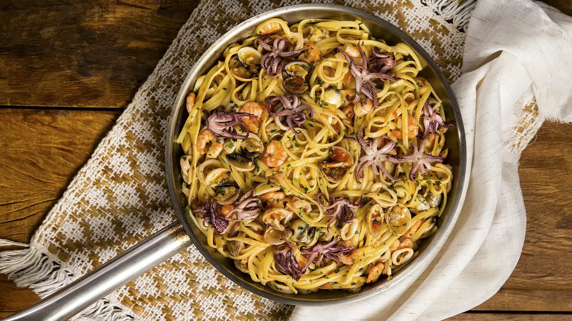 Linguine com frutos do mar