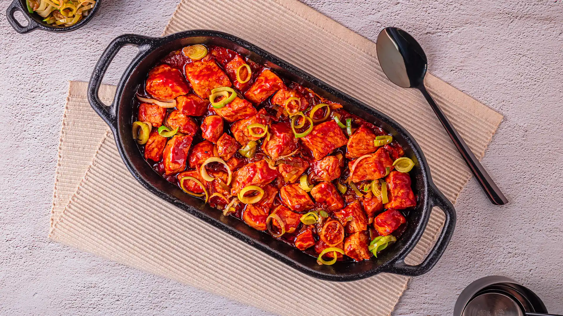 Lombo Suíno ao Shoyu com Molho de Tomate