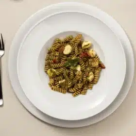 macarrao integral ao molho pesto e tomate 1920x1080 05 04 2024 xx6v5