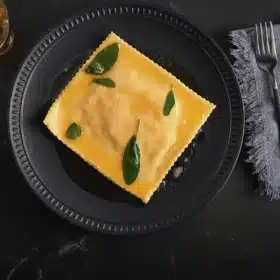 ravioloni com recheio de ricota temperada e gema 1920x1080 24 10 2023 ijjut
