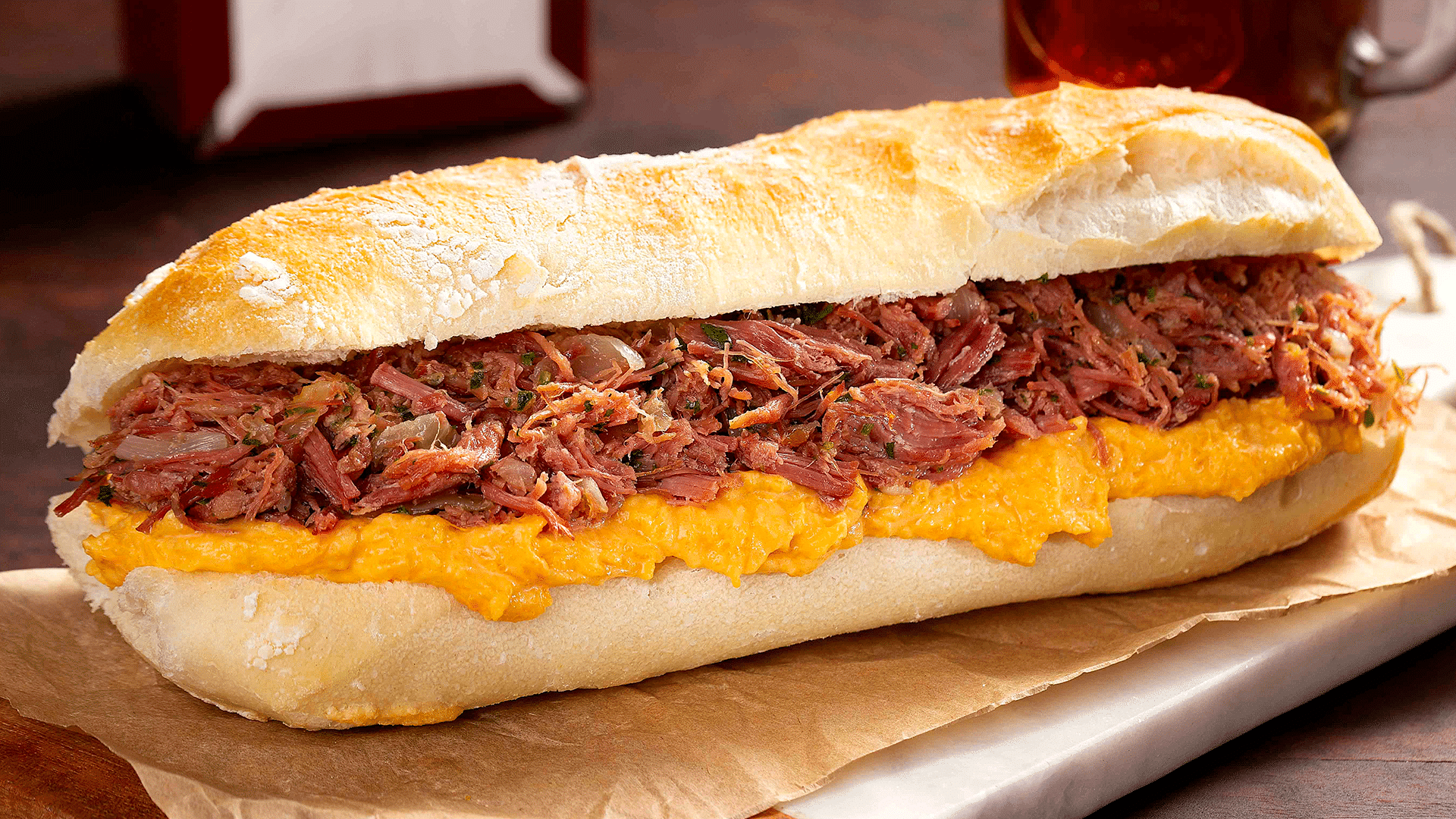 Sanduíche de carne seca com creme de abóbora